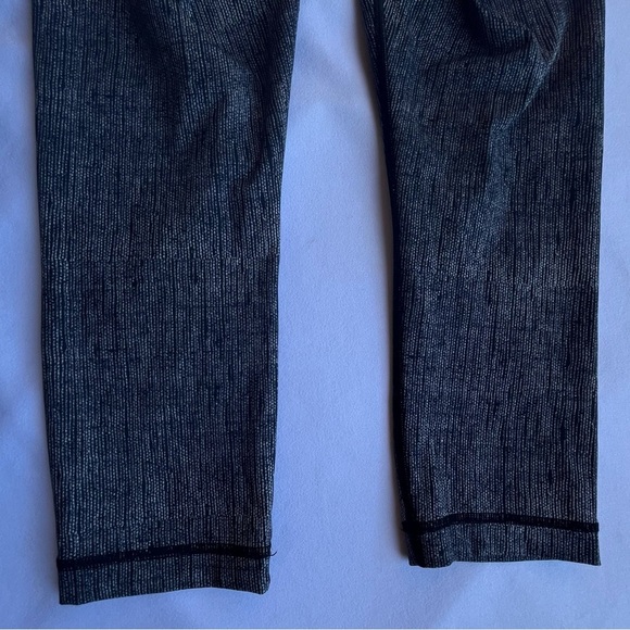 Lululemon Women’s Activewear Leggings Pre-Owned” - Picture 3 of 9